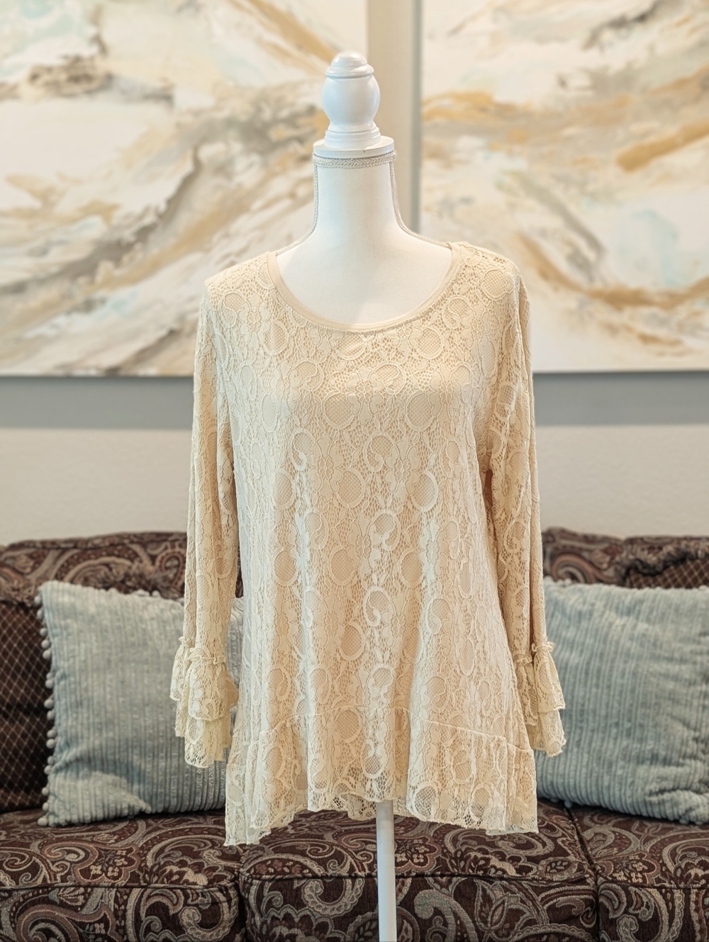 Women's Cream Lace Long-Sleeve Top